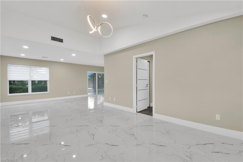 GOLDEN GATE CITY - Residential