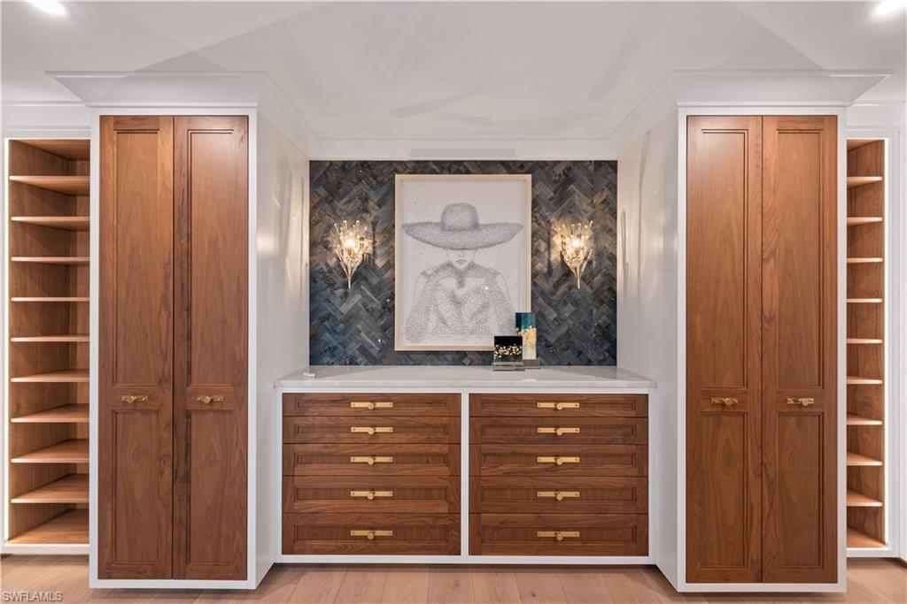 KALEA BAY TOWER 200 - Residential