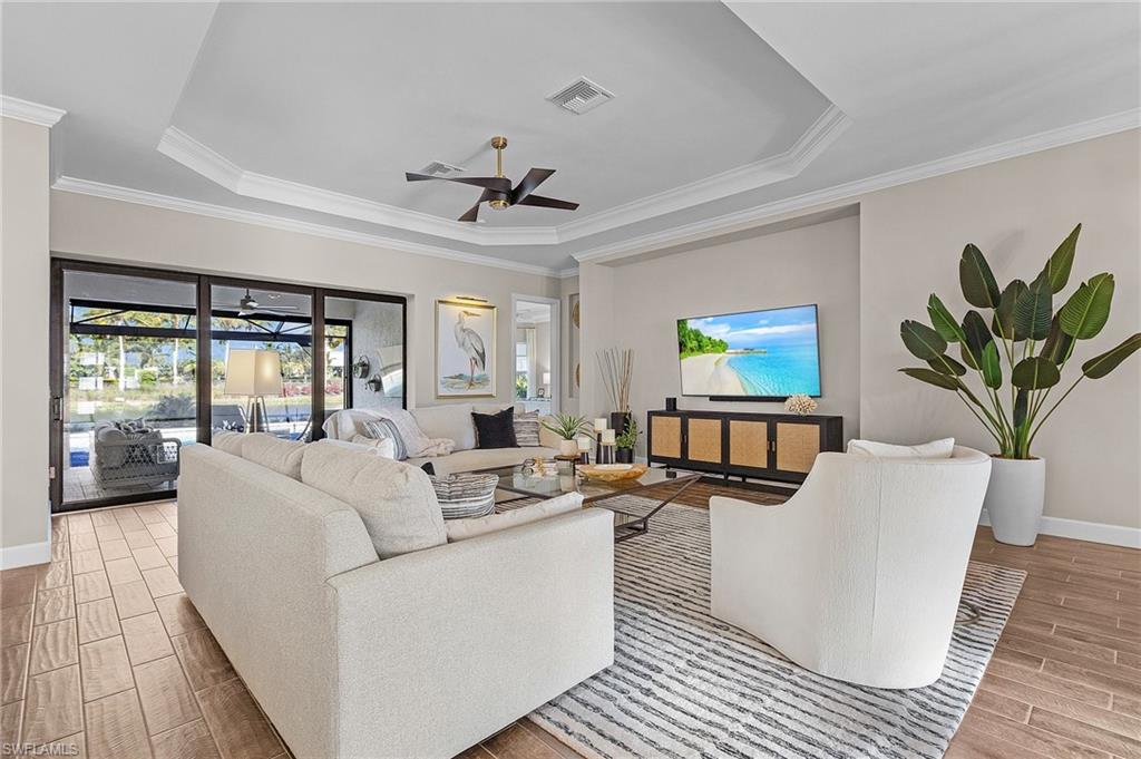 ESPLANADE BY THE ISLANDS - Residential