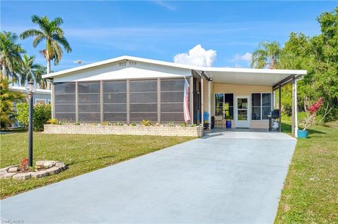 A home in NAPLES