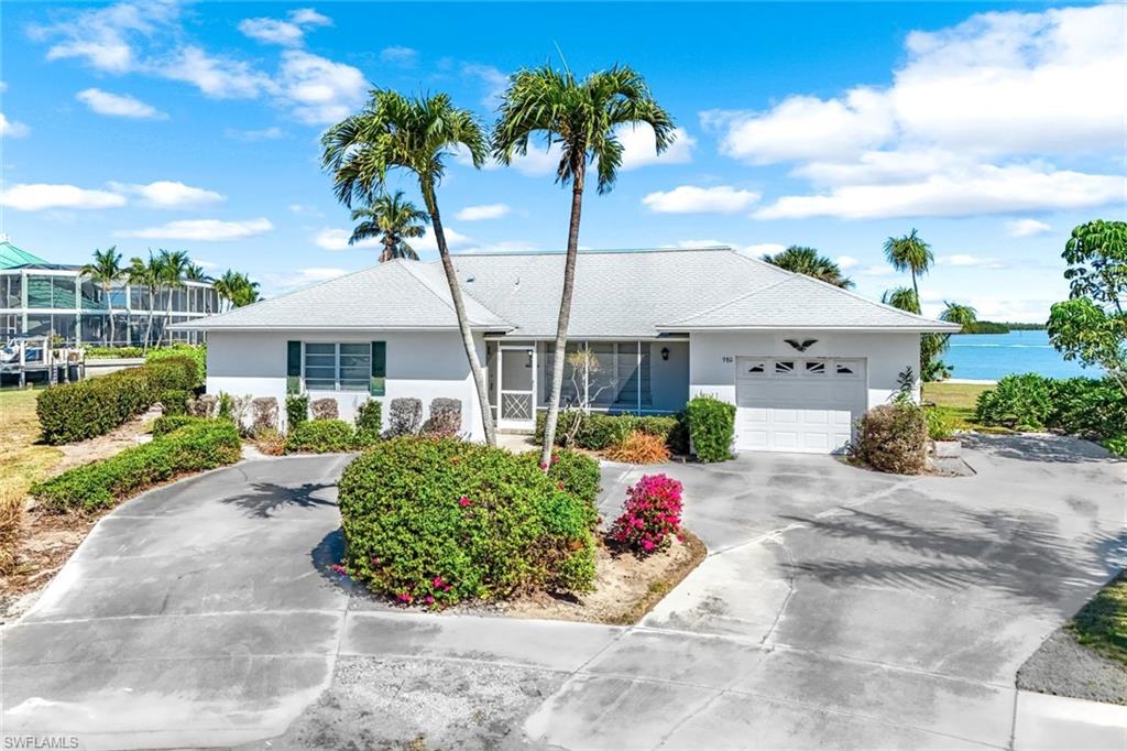 MARCO ISLAND - Residential