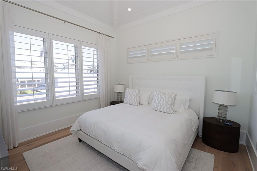 OLDE NAPLES - Residential Lease