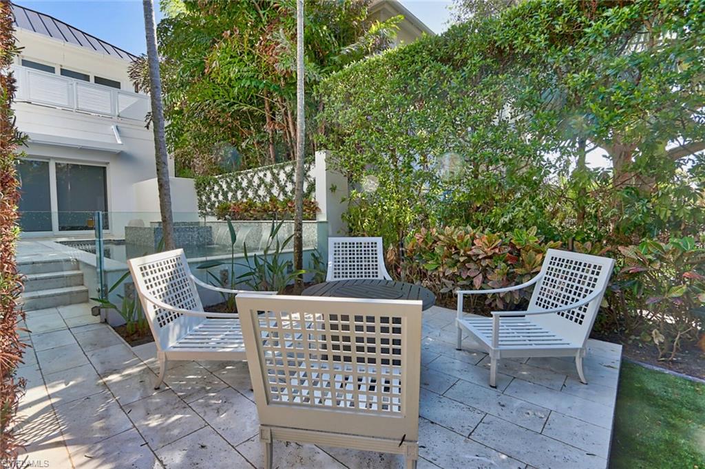 OLDE NAPLES - Residential Lease