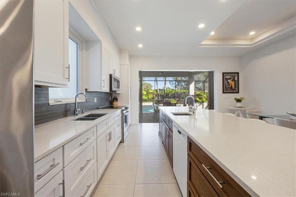 NAPLES PARK - Residential