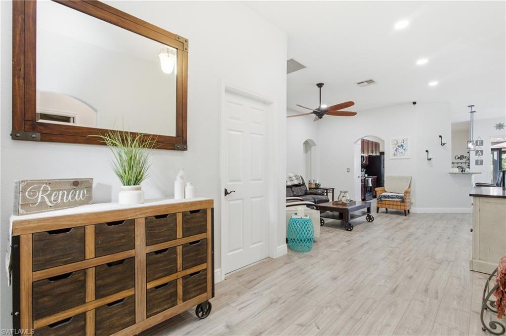 MAGNOLIA LAKES - Residential