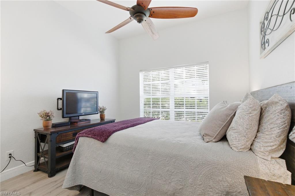 MAGNOLIA LAKES - Residential