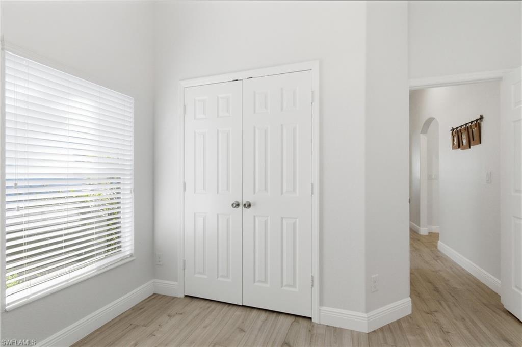 MAGNOLIA LAKES - Residential