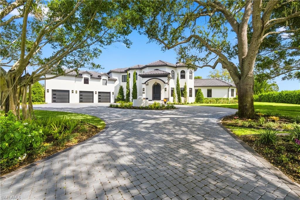 540 Ridge DR