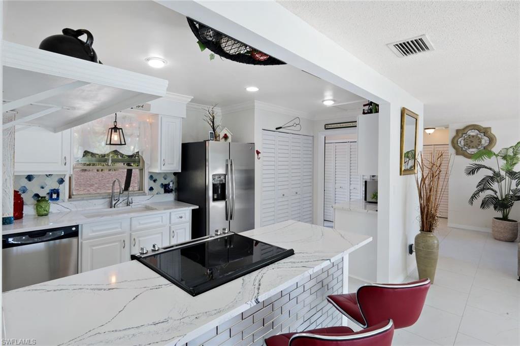 CALOOSA BAYVIEW - Residential