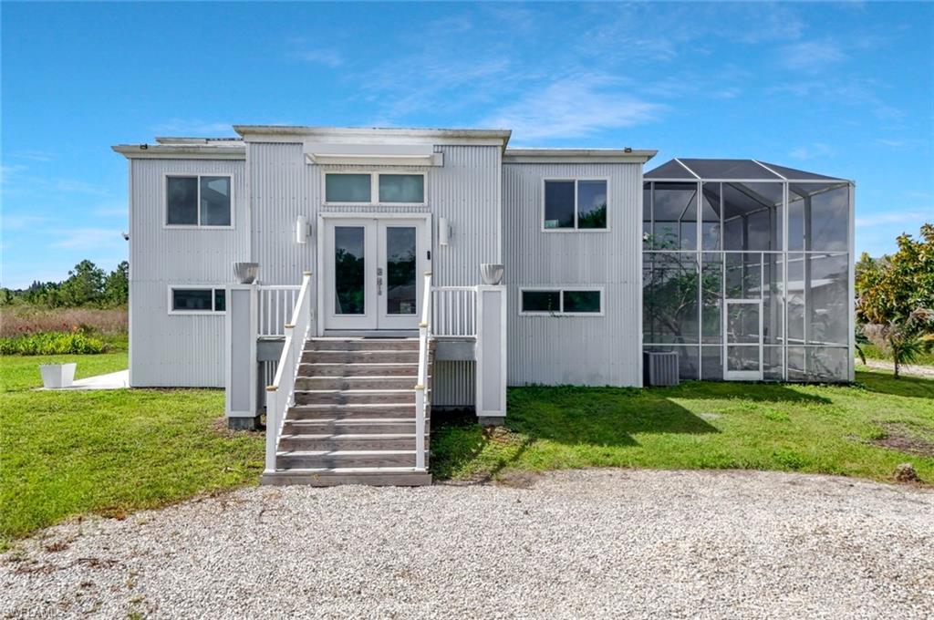 GOLDEN GATE ESTATES - Residential