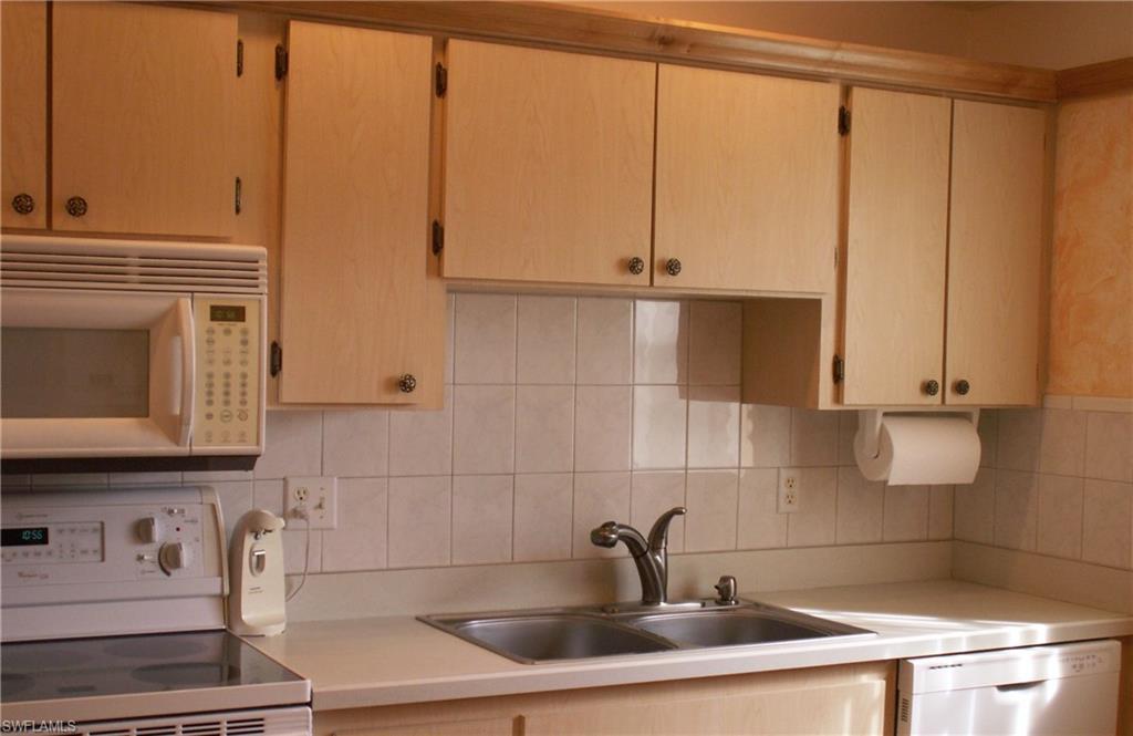 MYERLEE GOLFSIDE EAST CONDO - Residential