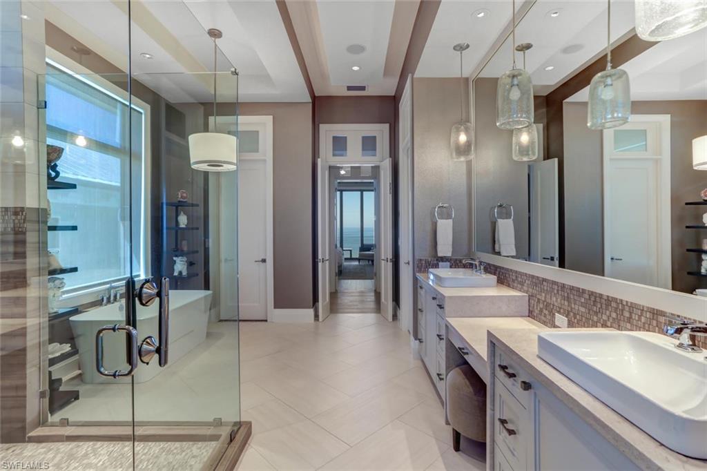 BONITA BEACH - Residential