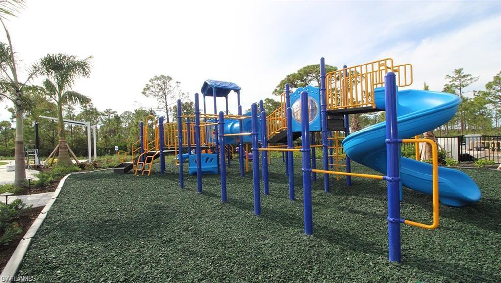 ENTRADA - Residential