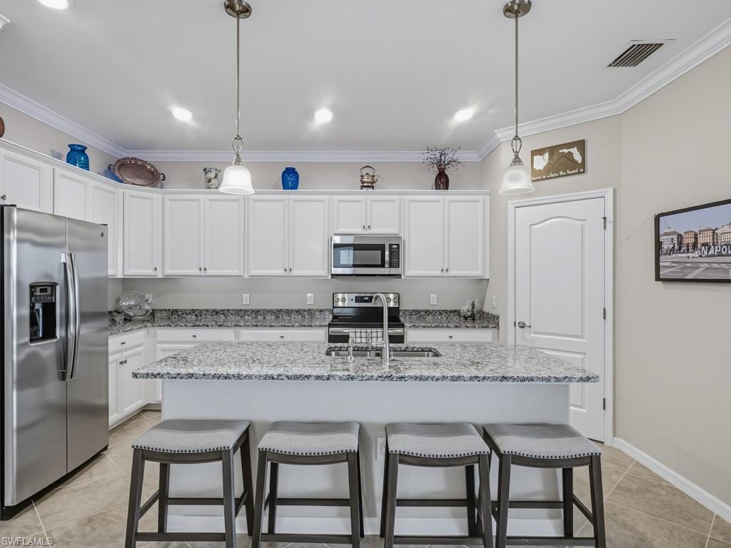 1482 Santiago CIR