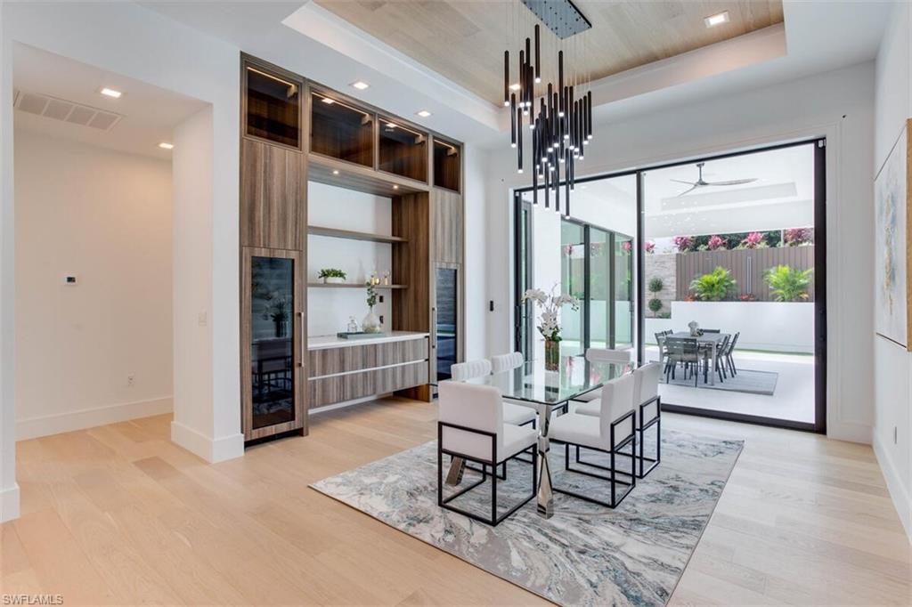 ESTATES - Residential