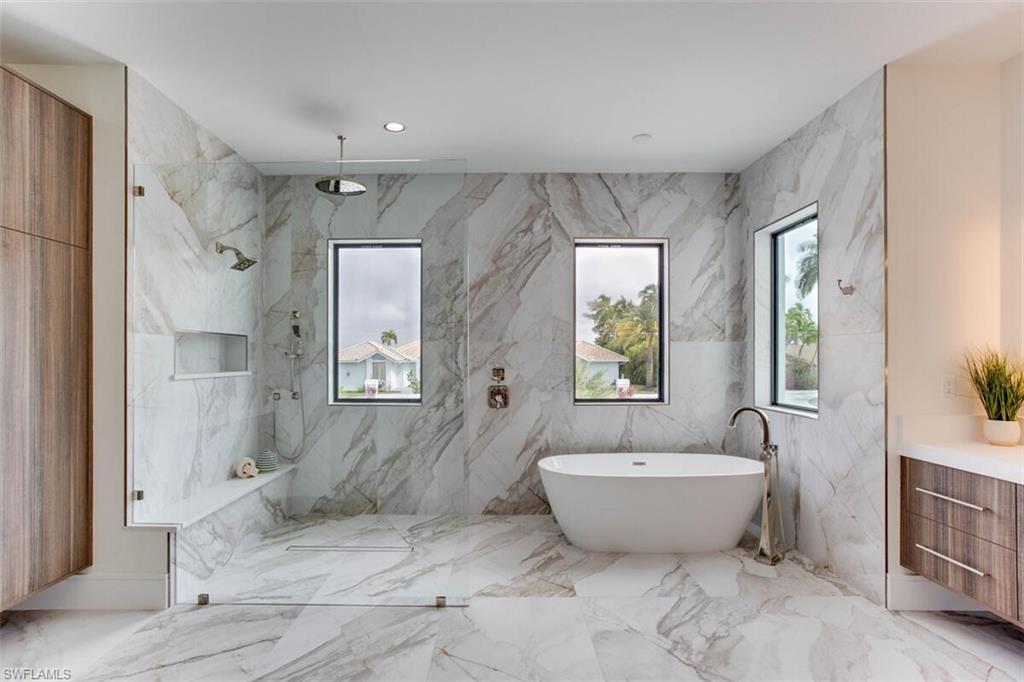 ESTATES - Residential