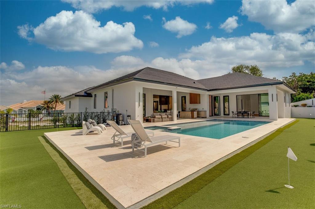 ESTATES - Residential