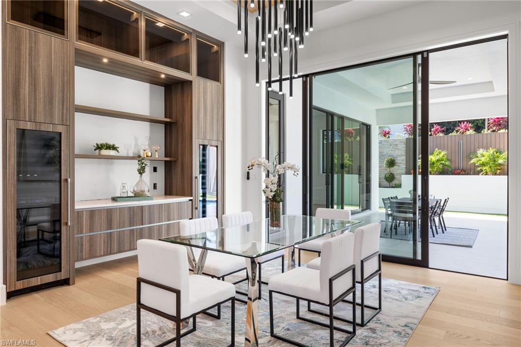 ESTATES - Residential