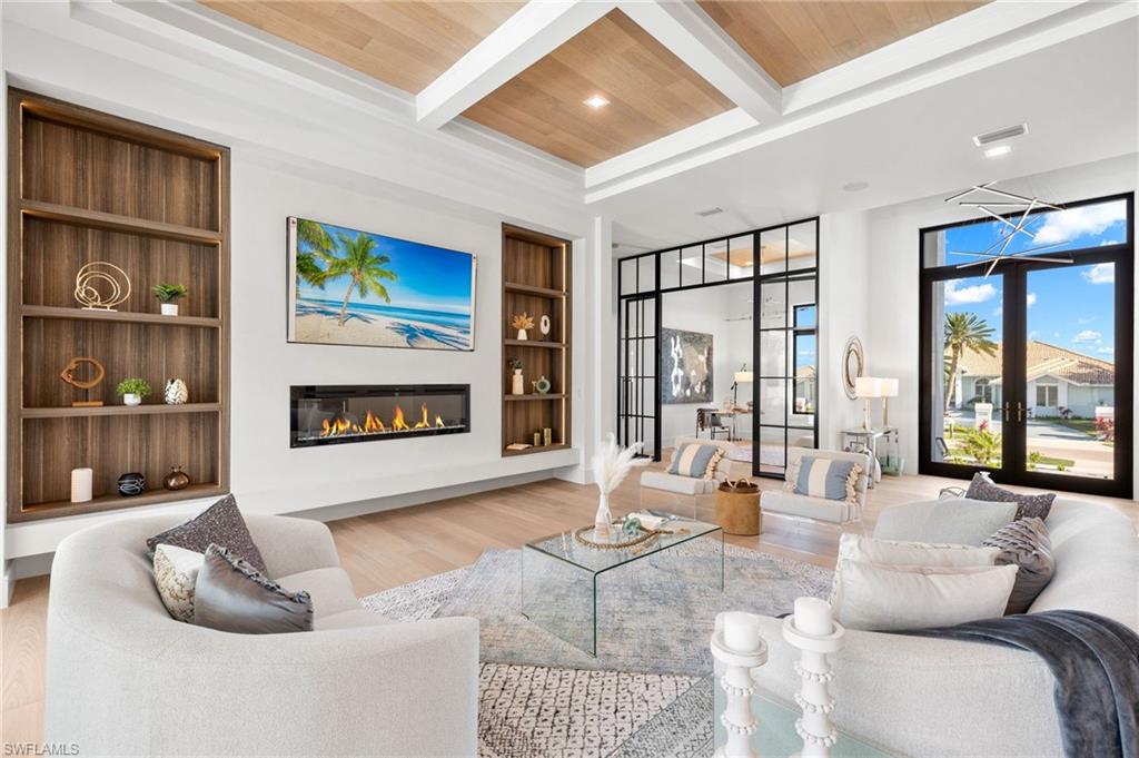 ESTATES - Residential