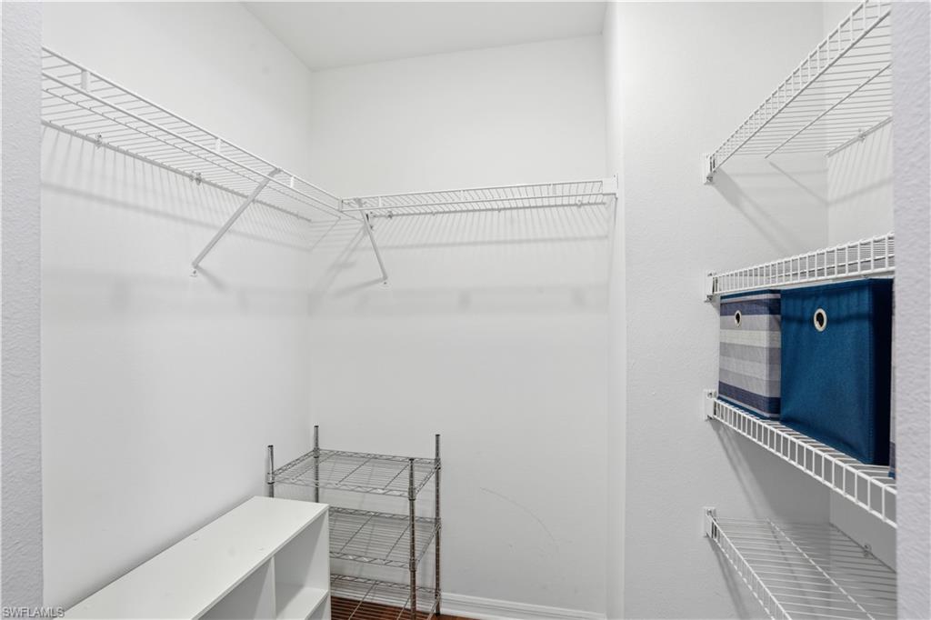 HUNTINGTON LAKES - Residential