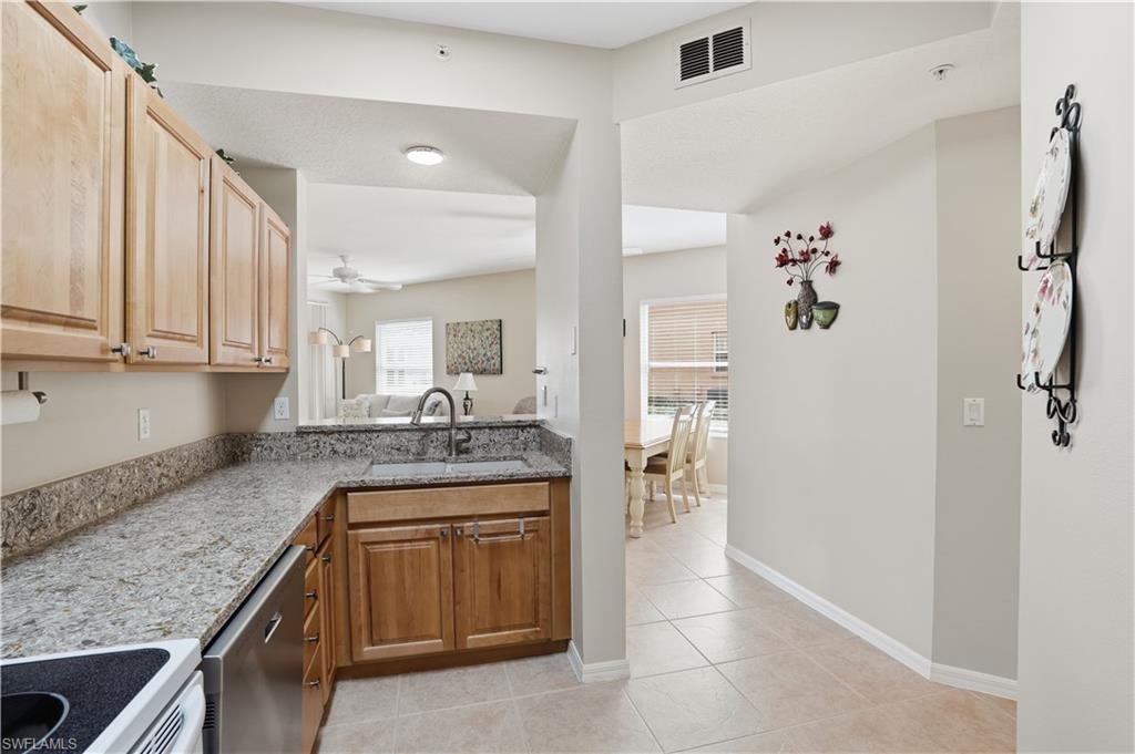 HUNTINGTON LAKES - Residential