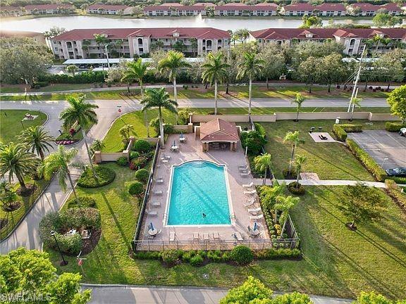 HUNTINGTON LAKES - Residential