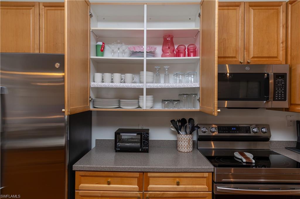 COLONIAL LINKS - Residential Lease