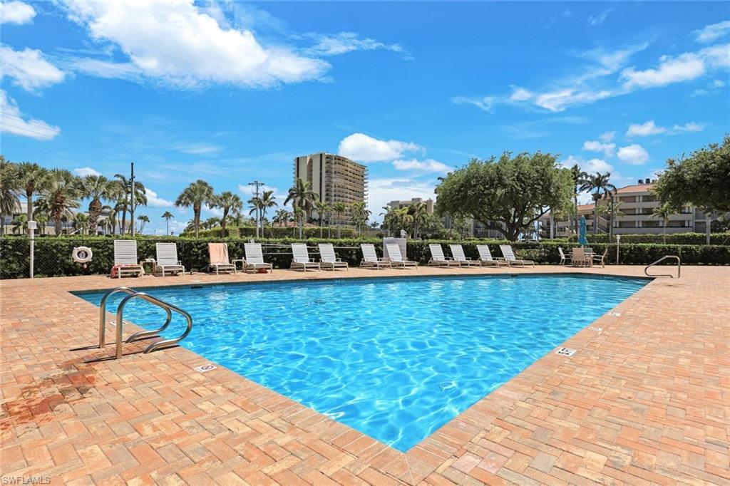 SOUTHERN BREEZE GARDENS - Residential Lease