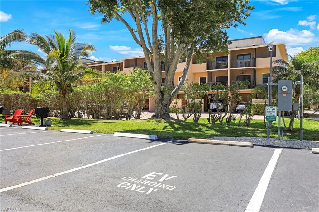 SOUTHERN BREEZE GARDENS - Residential Lease