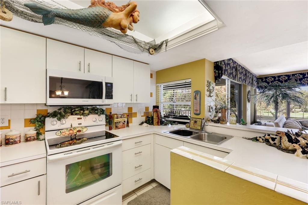 SOUTHERN BREEZE GARDENS - Residential Lease