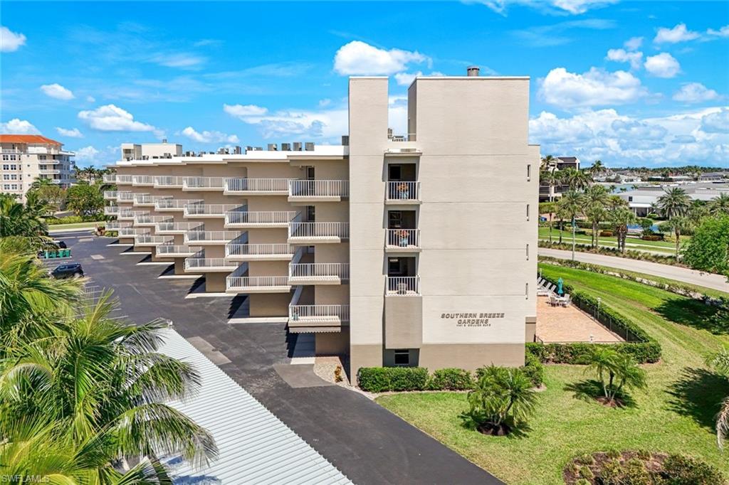 SOUTHERN BREEZE GARDENS - Residential Lease