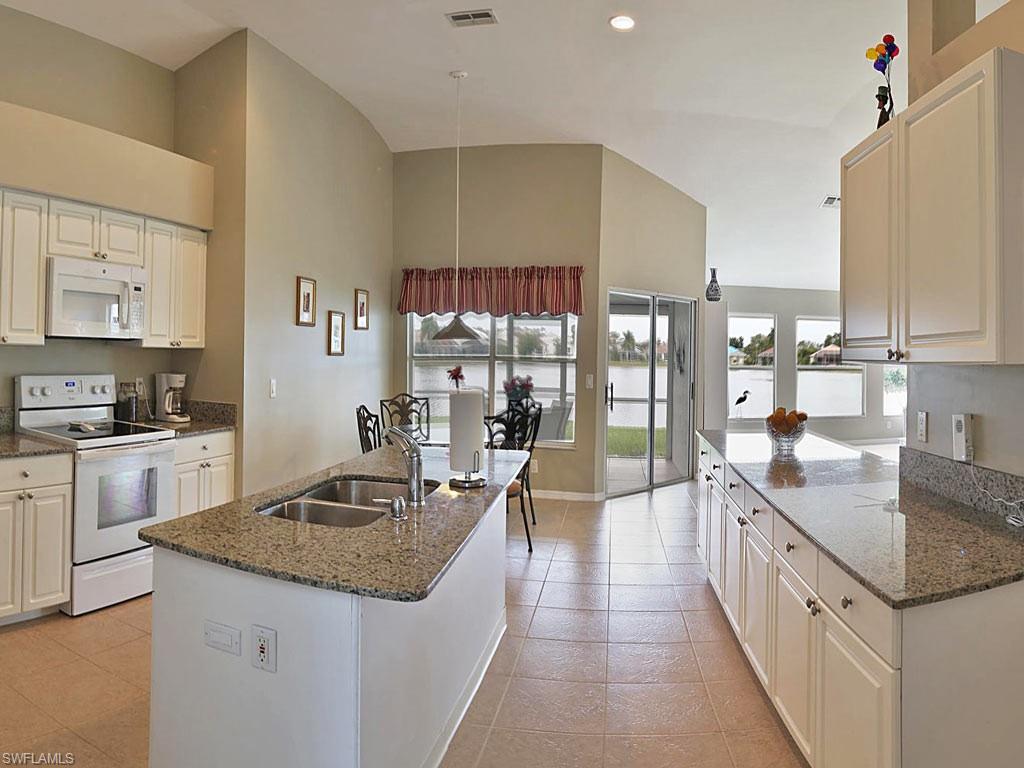 BERKSHIRE LAKES - Residential