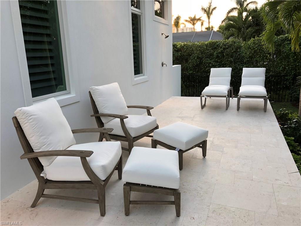 PARK SHORE - Residential