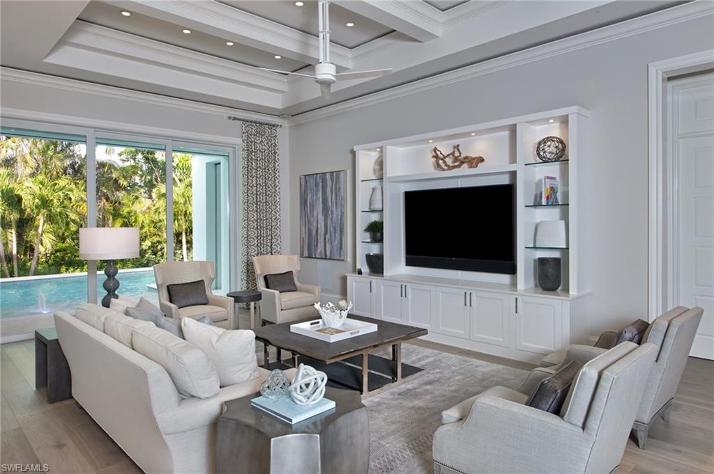 PARK SHORE - Residential