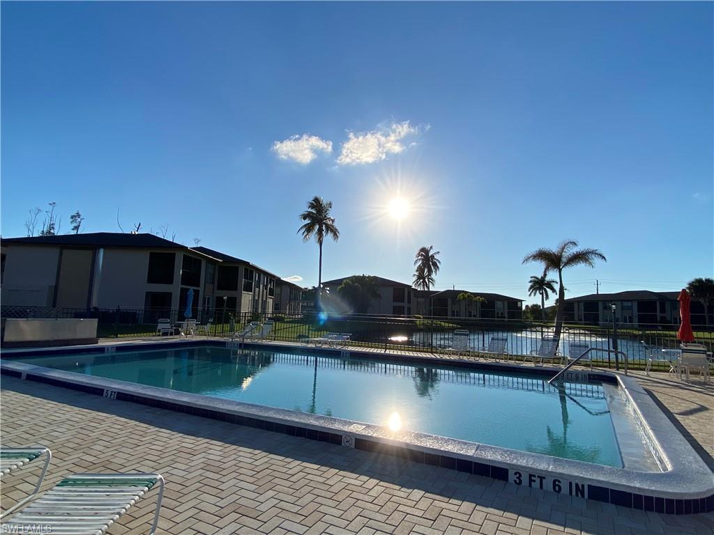 DAVIS WOODS CONDOMINIUM - Residential