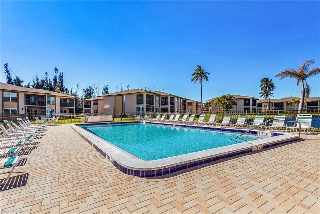 DAVIS WOODS CONDOMINIUM - Residential