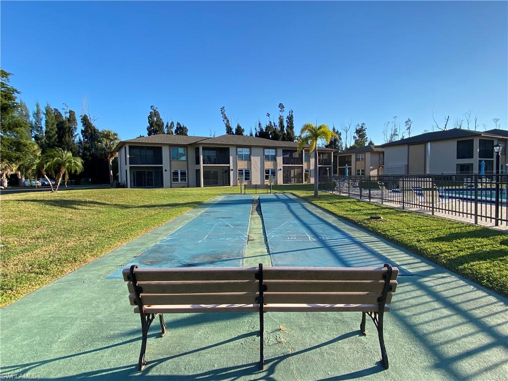 DAVIS WOODS CONDOMINIUM - Residential