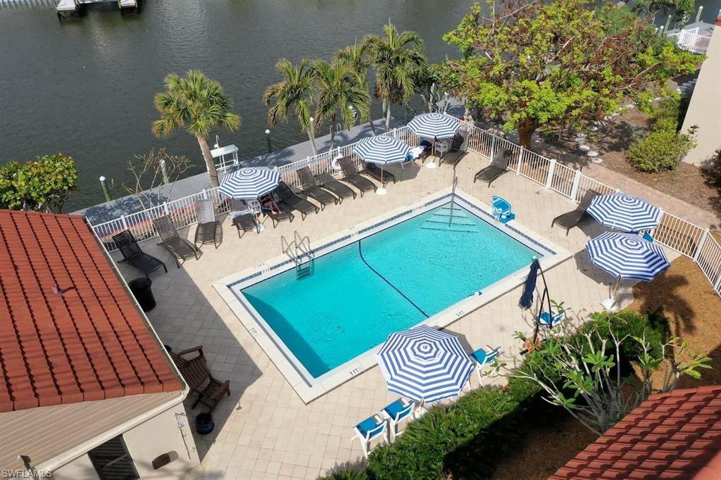SANIBEL MOORINGS CONDO - Residential