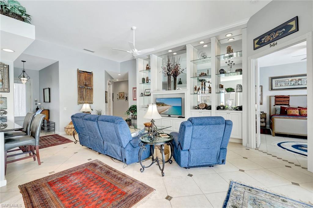 ISLAND WALK - Residential