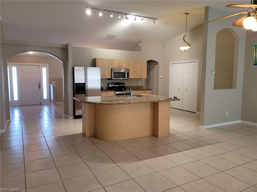 CAPE CORAL - Residential Lease