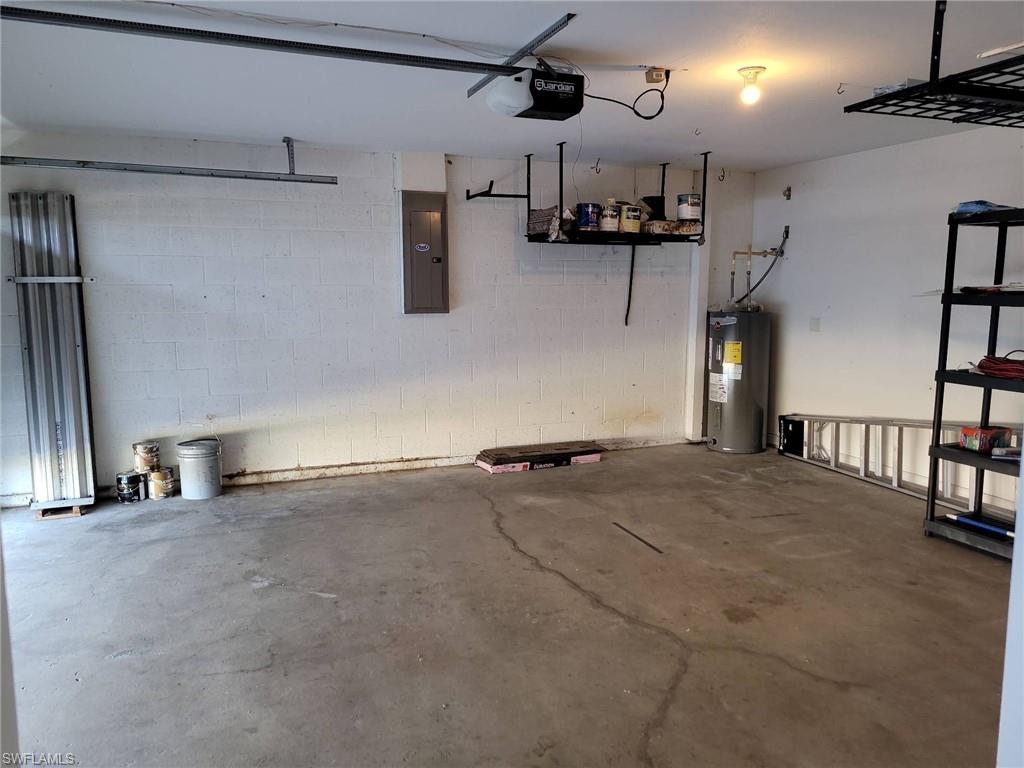 CAPE CORAL - Residential Lease