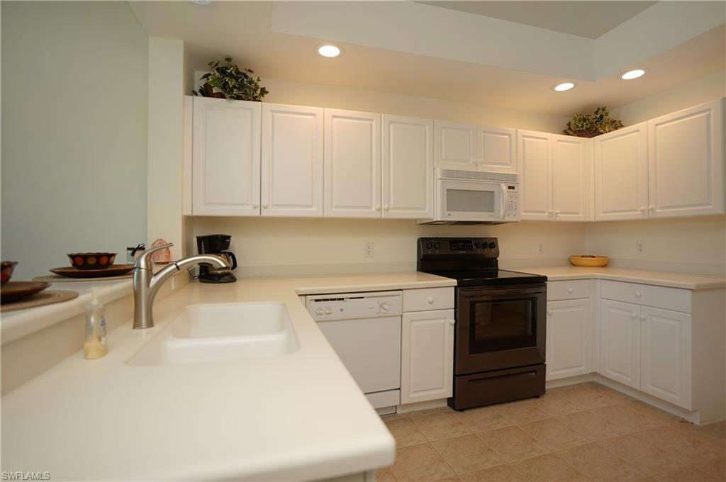 LAUREL GREENS - Residential