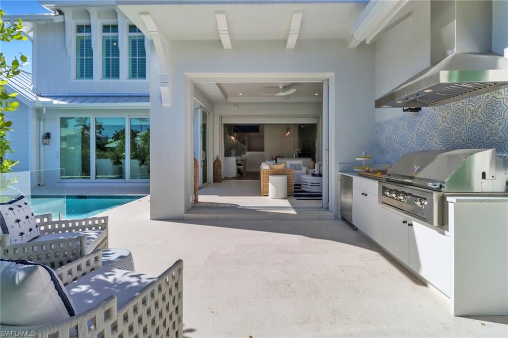 AQUALANE SHORES - Residential