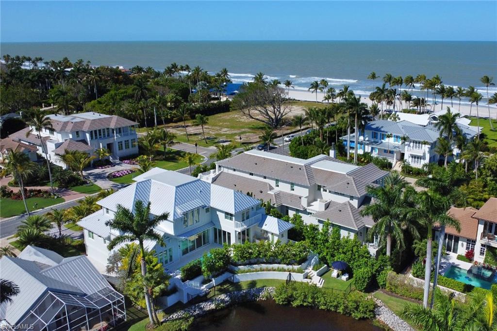 AQUALANE SHORES - Residential