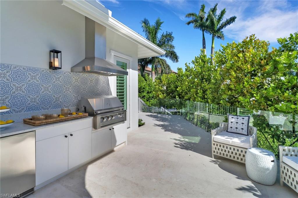 AQUALANE SHORES - Residential