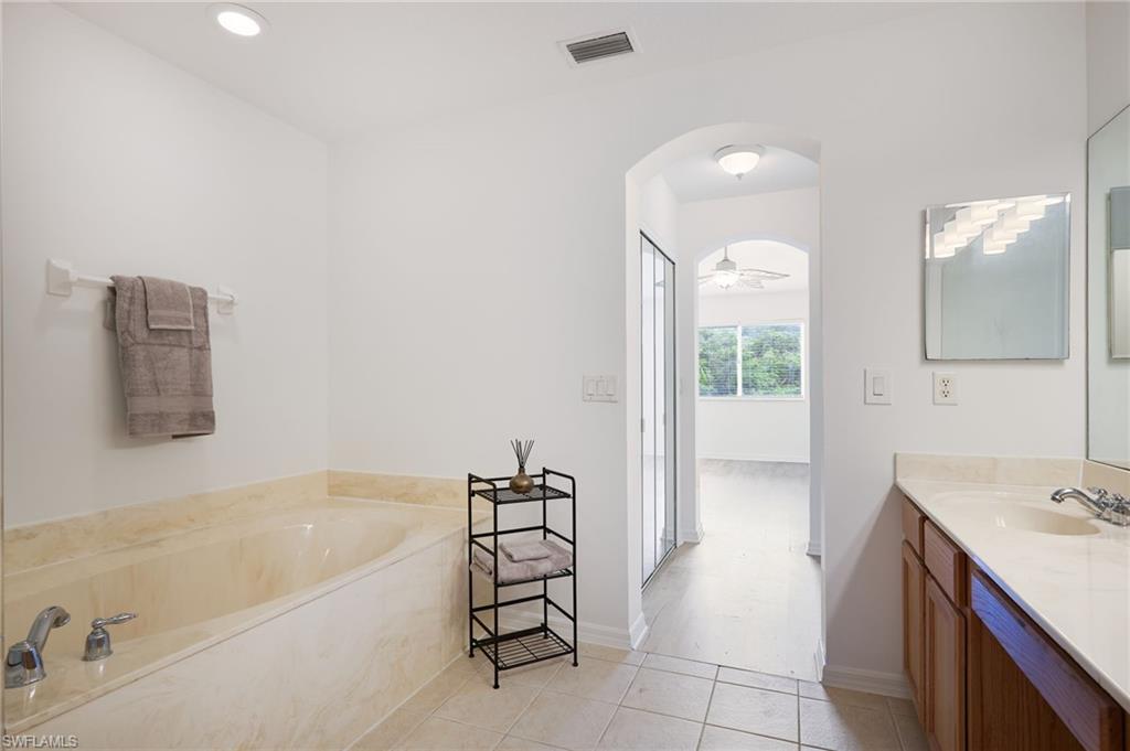 COLONNADE AT FORUM - Residential