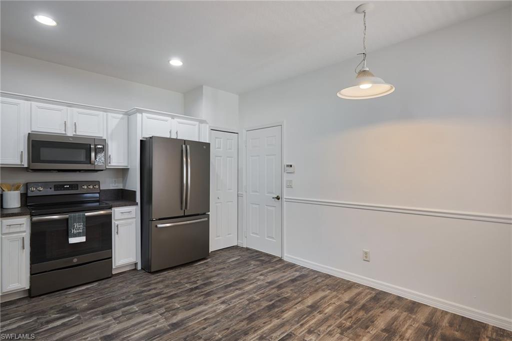 COLONNADE AT FORUM - Residential