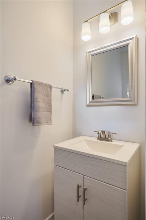 COLONNADE AT FORUM - Residential