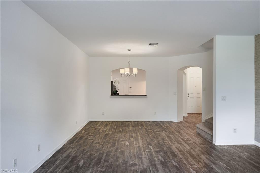 COLONNADE AT FORUM - Residential