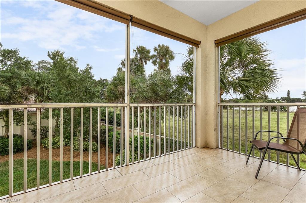 CLUBHOUSE VILLAS - Residential